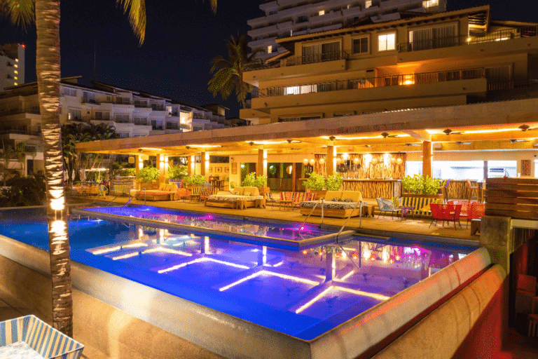 SPRING BREAK PUERTO VALLARTA RESORT - STUDENTCITY